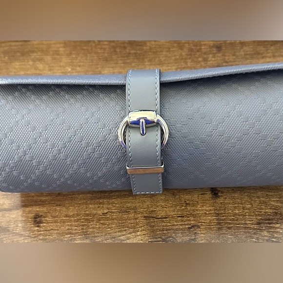 Brand new in box Gucci clutch in gray - Picture 2 of 7